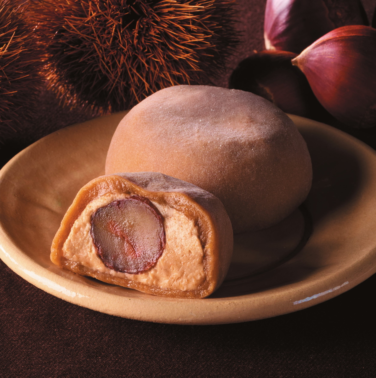 「一粒栗大福マロンクリーム入り」（194円）