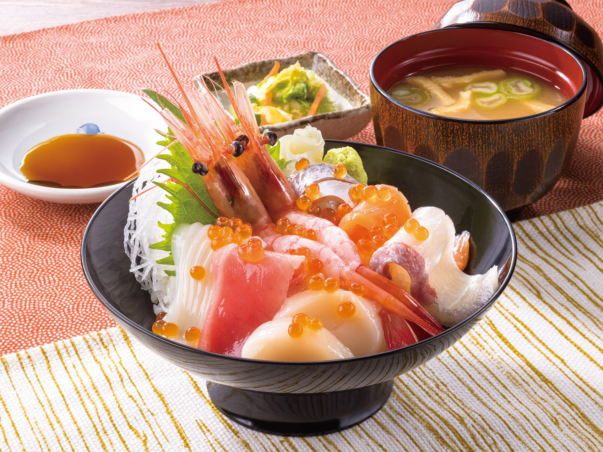 「北海海鮮丼」