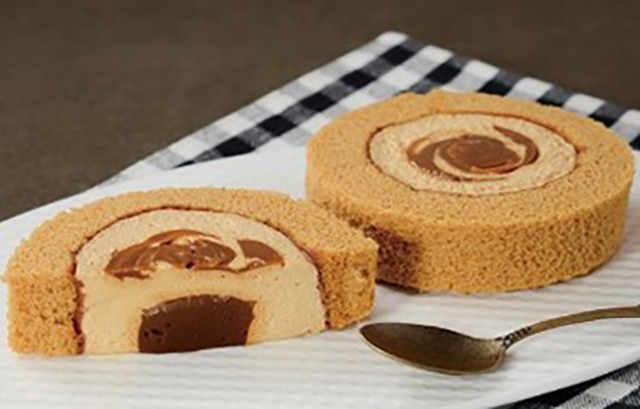 「Uchi Café × MERCER bis 生キャラメルロールケーキ」（286円）