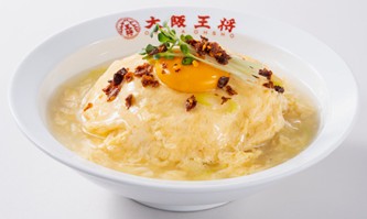 「たまごまみれの親子天津飯」（890円）