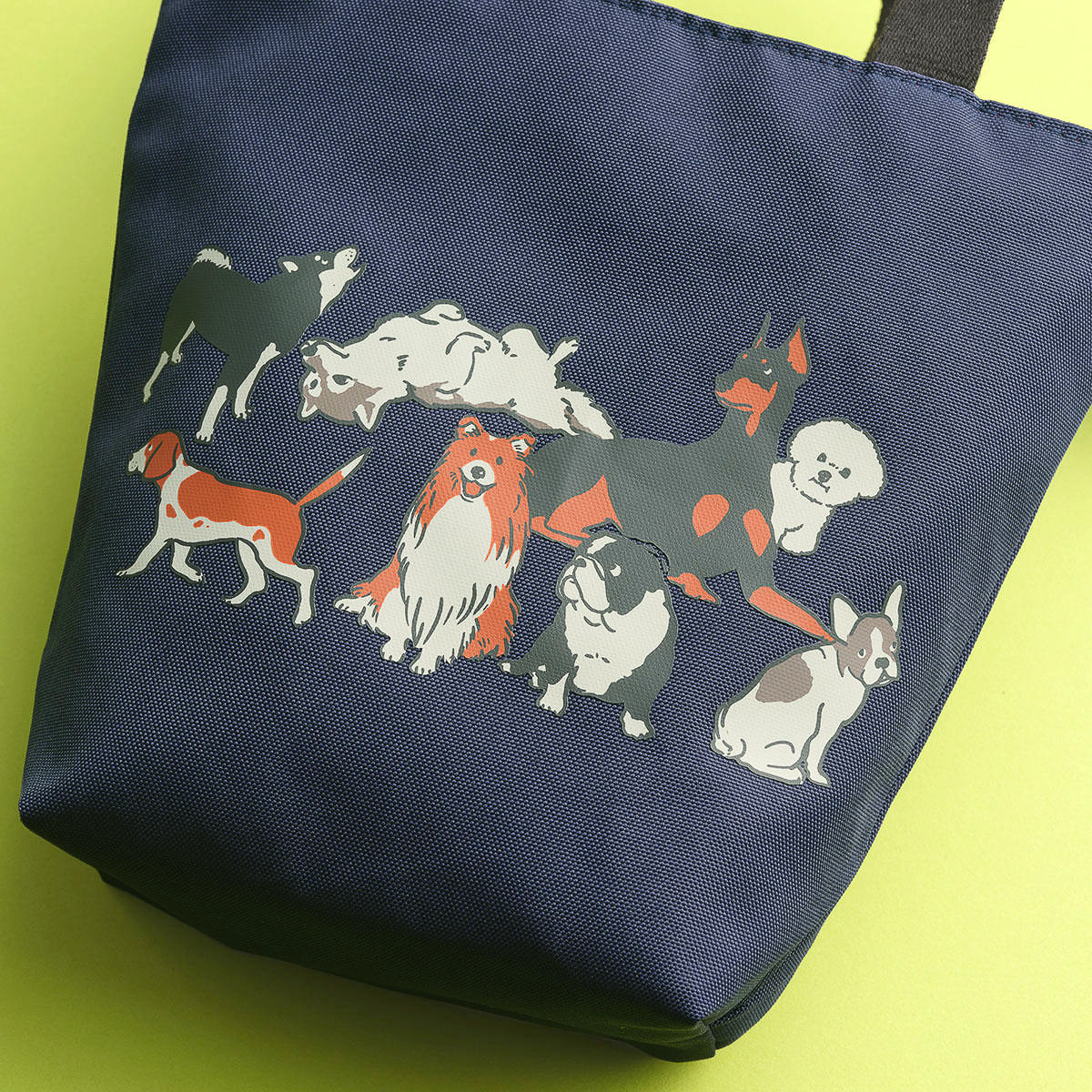 カルディコーヒーファーム「いぬの日おさんぽバッグ」のセット内容