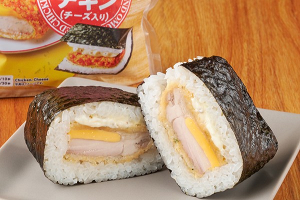 サンドおむすび フライドチキンチーズ入り