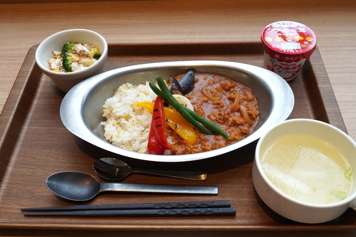 カレー定食