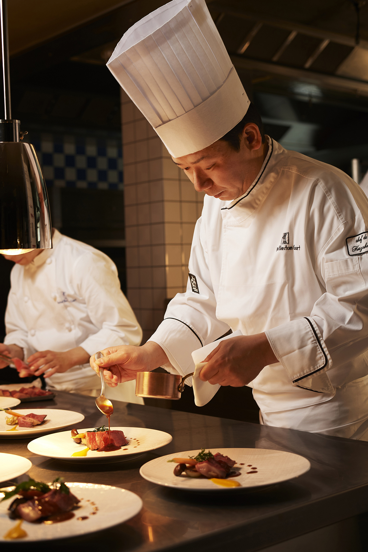 軽井沢ホテルブレストンコート 総料理長、ブレストンコート ユカワタン 料理長の祢津一宏氏