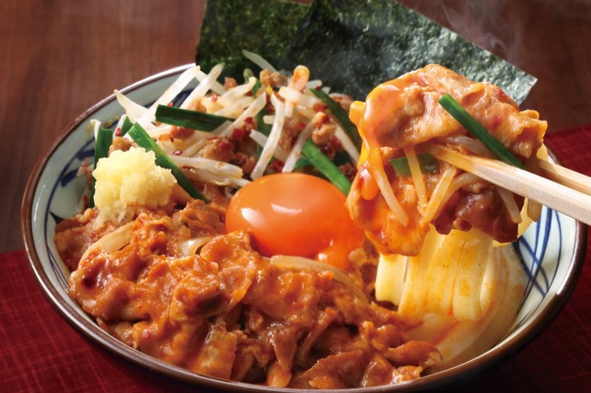 旨辛 肉盛りニラ玉ぶっかけうどん