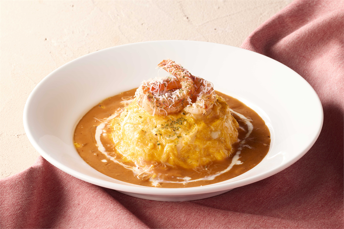 「炙り赤海老のふわとろオムライス～濃厚ビスクソース～」（1419円）