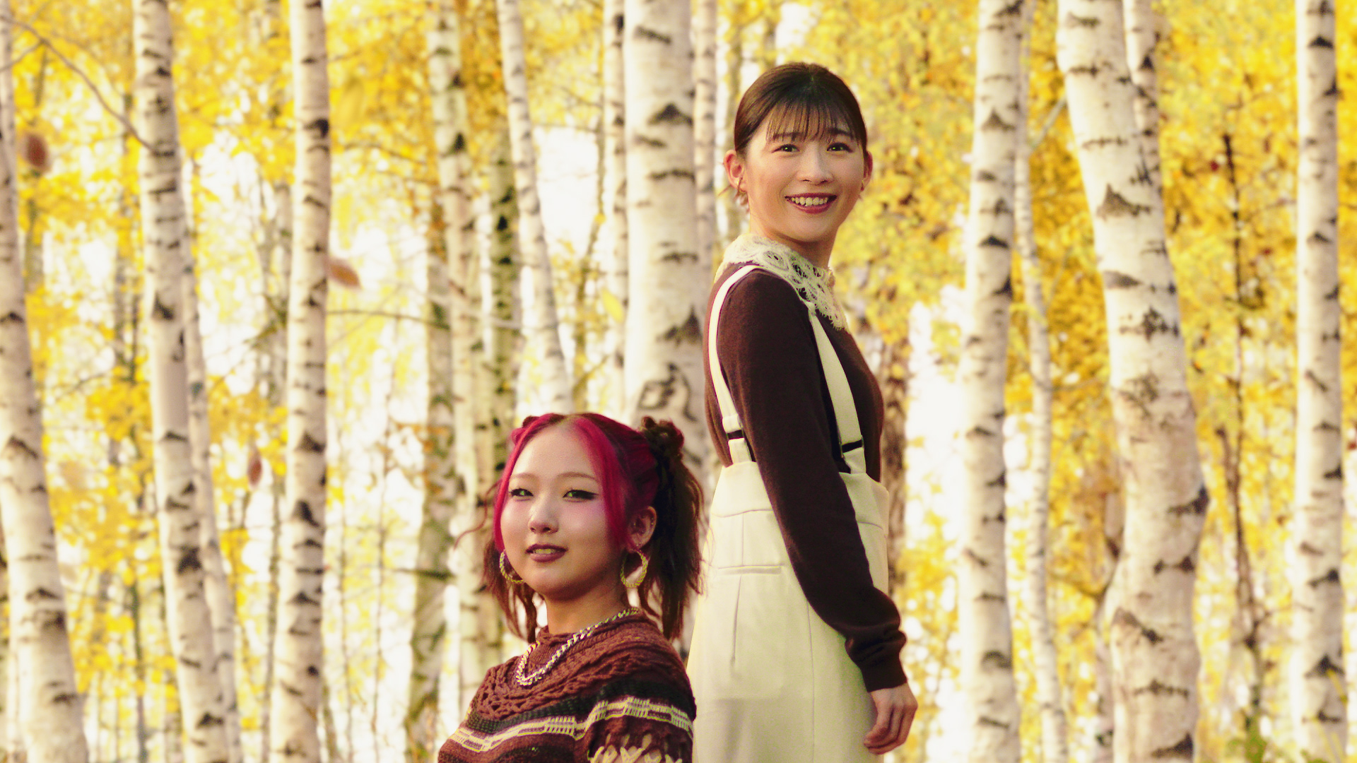 HANAのCHIKAさんと俳優の伊藤沙莉さんのCMが11月4日から放映