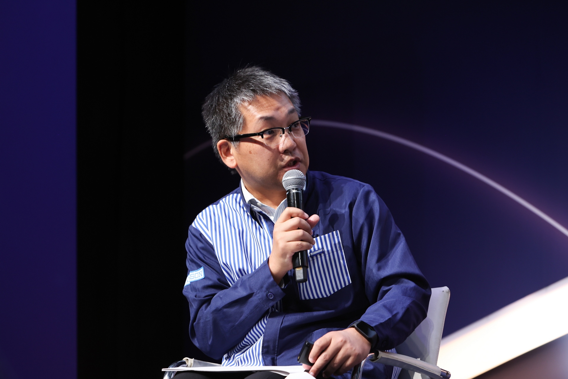 トークセッションのファシリテーターは本誌編集長の湯野康隆が担当