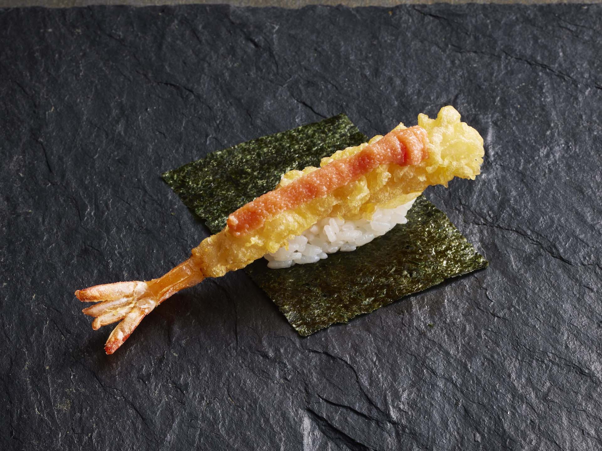 「【食卓のやまや】博多明太子海老天手巻き」（264円）