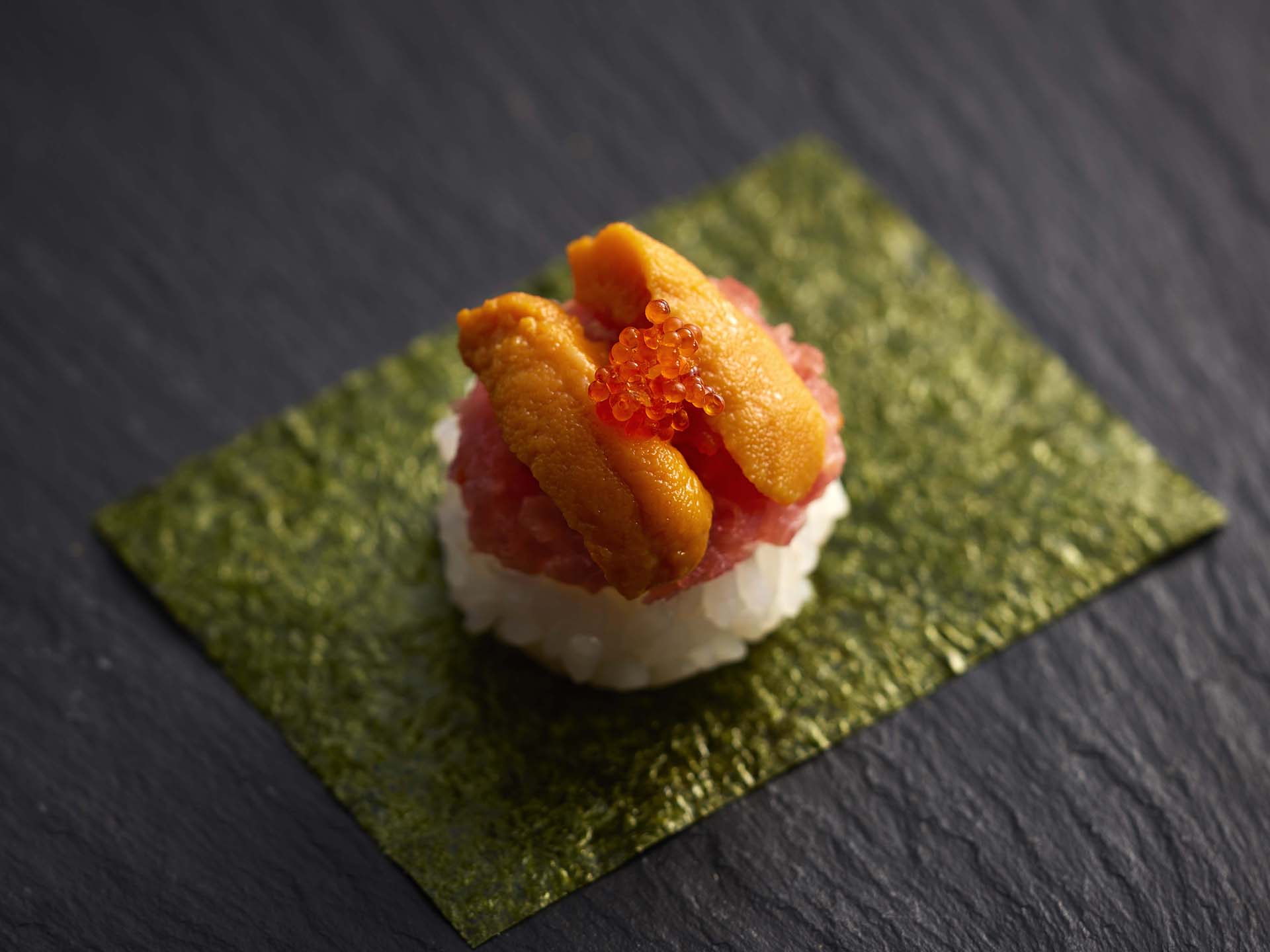 「うに海鮮手巻き」（429円）