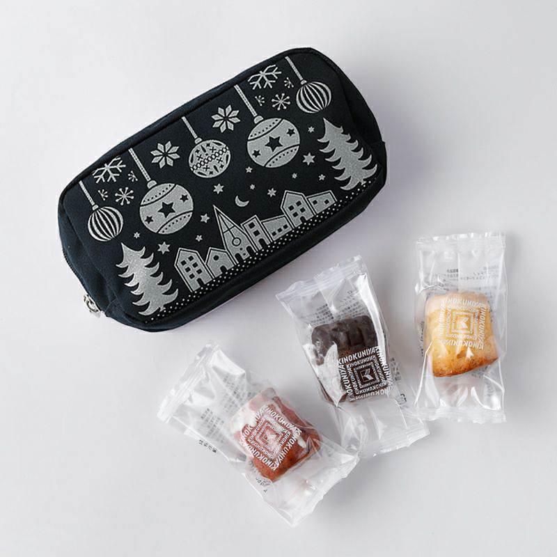 ポーチのデザインはきらめく冬の街をイメージ