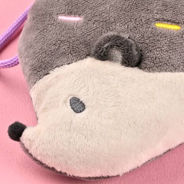 「クリスマスポシェット2025（ハリネズミ）」（825円）