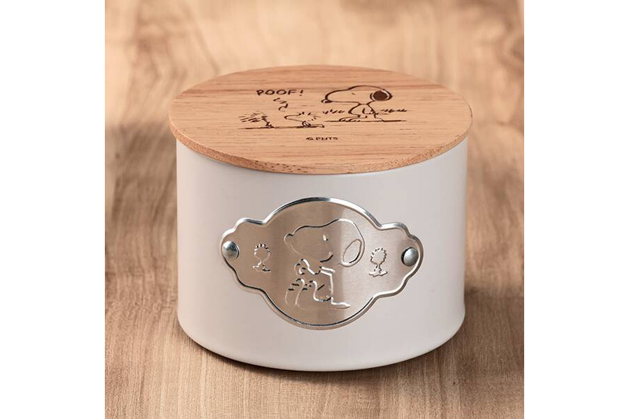 カルディコーヒーファーム「スヌーピー ウッドリットラウンドティン」