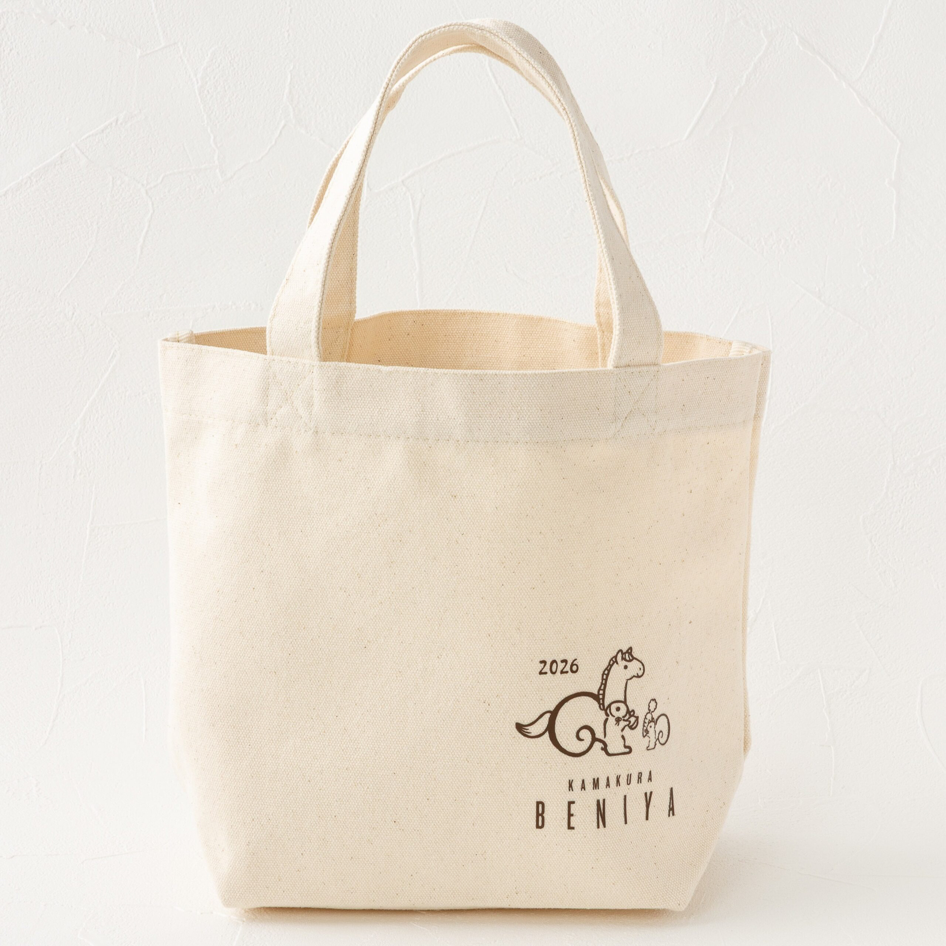 「うまリスくんランチトート」約300×120×220mm（幅×奥行き×高さ）