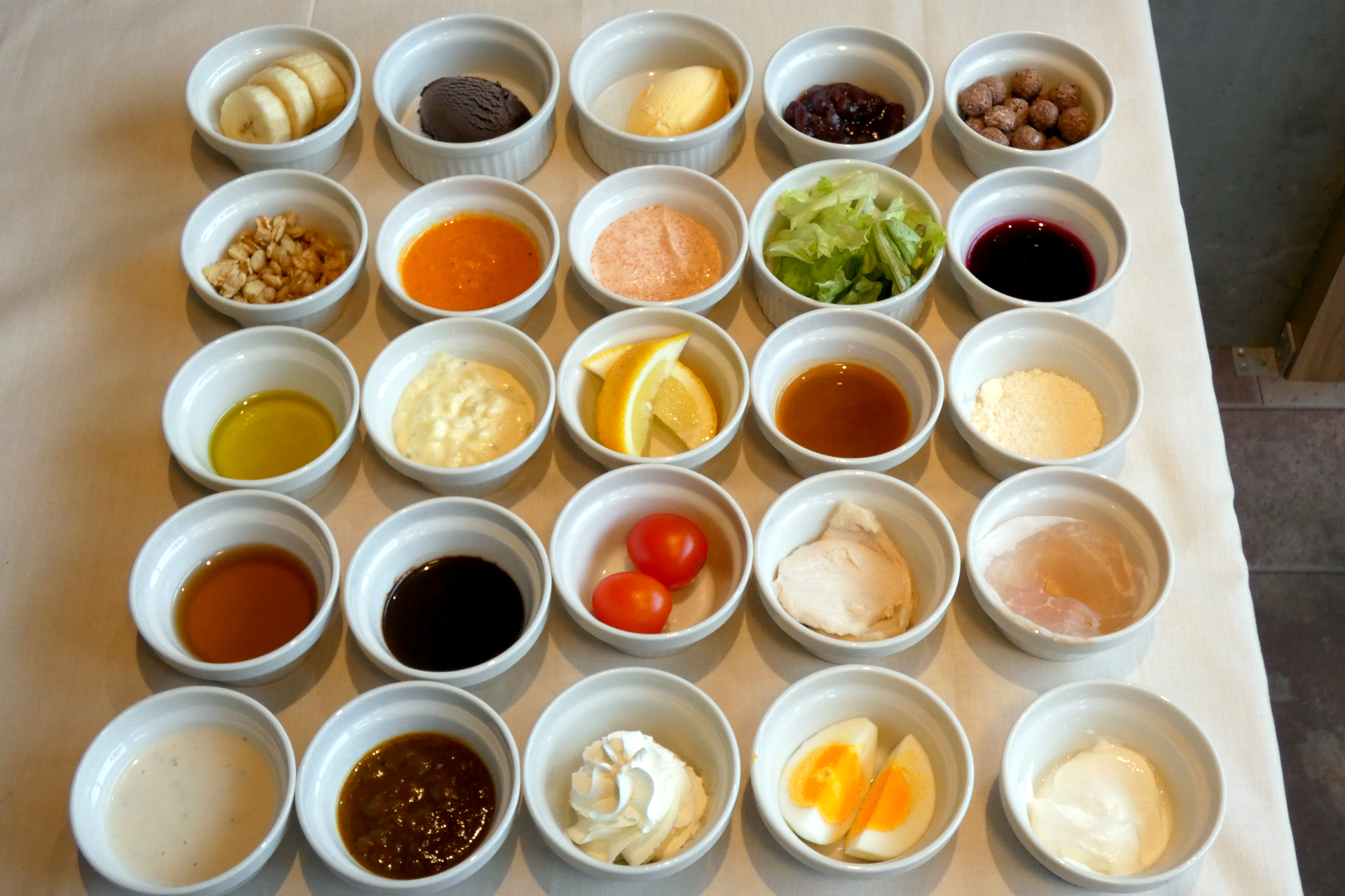 25種類から選べるトッピング