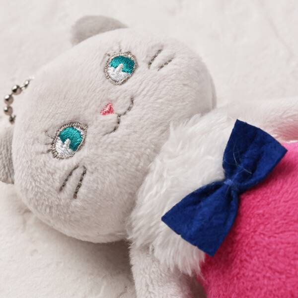 カルディ、お洒落したネコちゃんがかわいいクリスマスチャーム