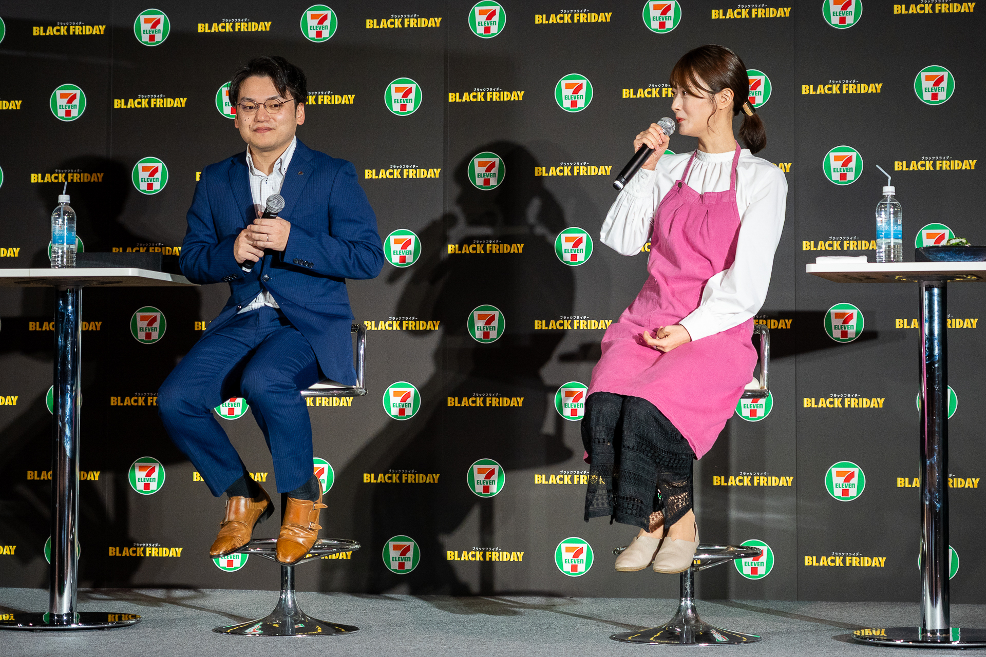 マーチャンダイザーの戸谷氏と料理研究家 もあいかすみさんのトークセッション