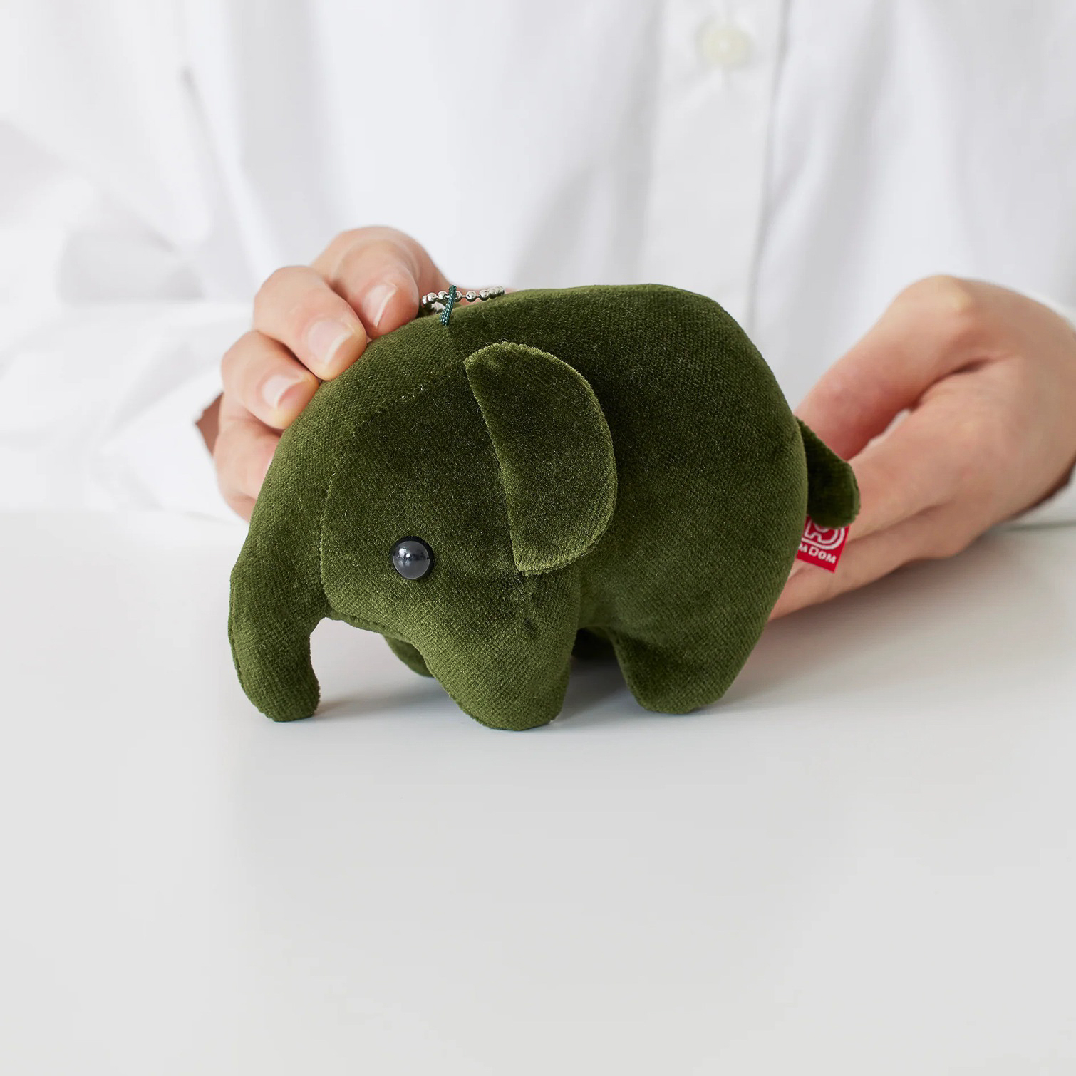 おかげ庵ソファー柄どむぞうくんキーホルダー