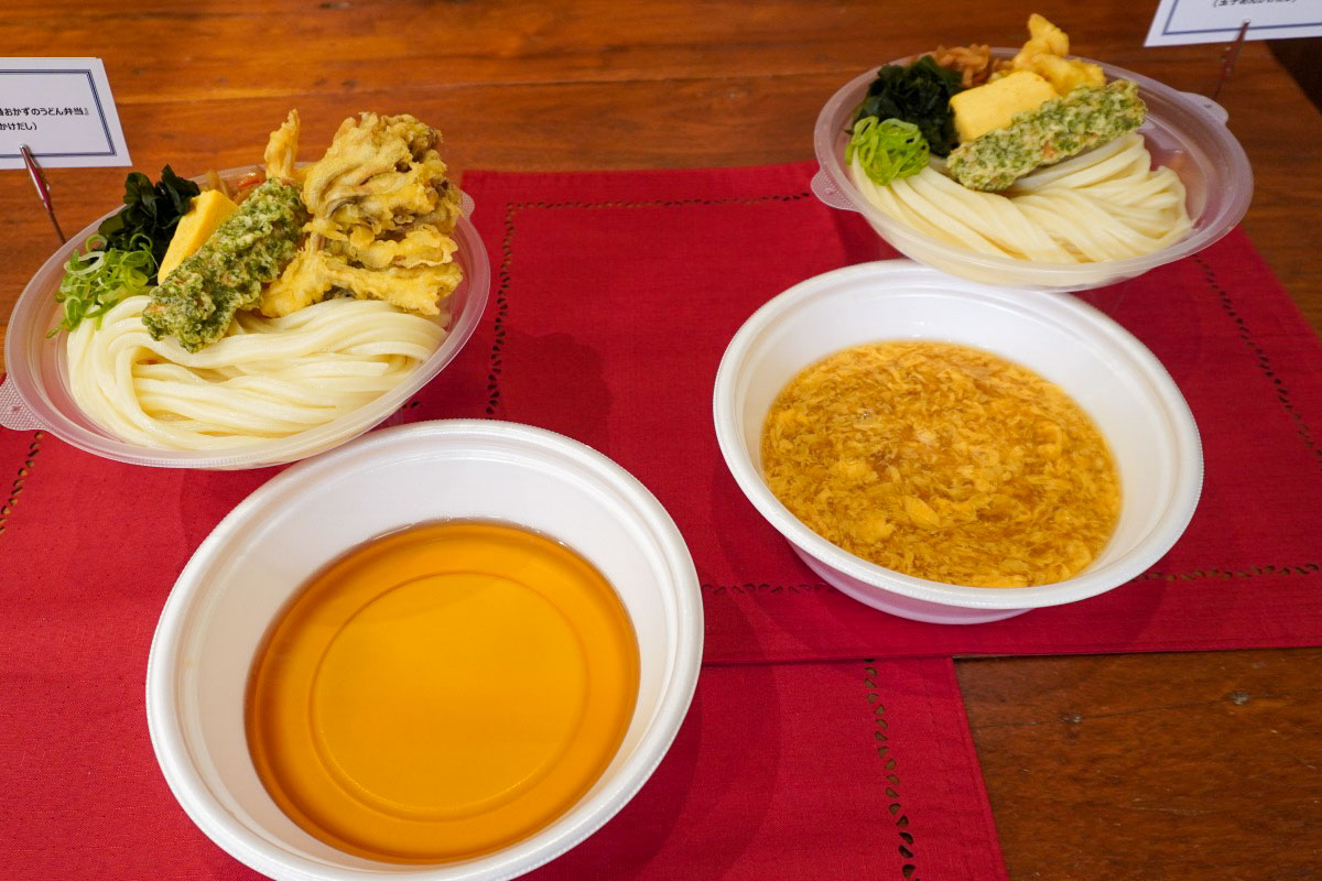 丸亀製麺の冬季の「丸亀うどん弁当」