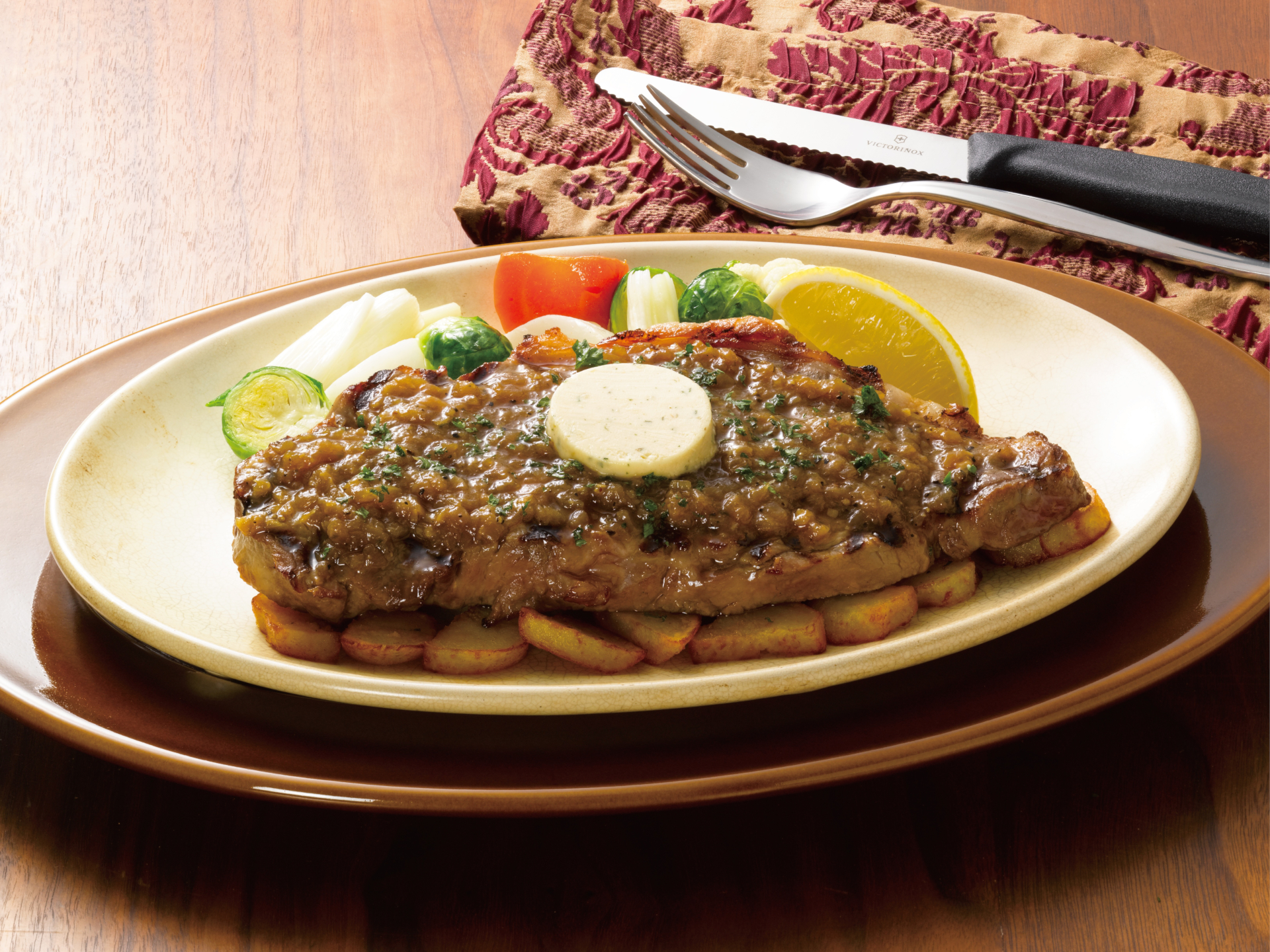 「225gアンガスサーロインステーキ～国産玉ねぎのペッパーソース～」（4048円）