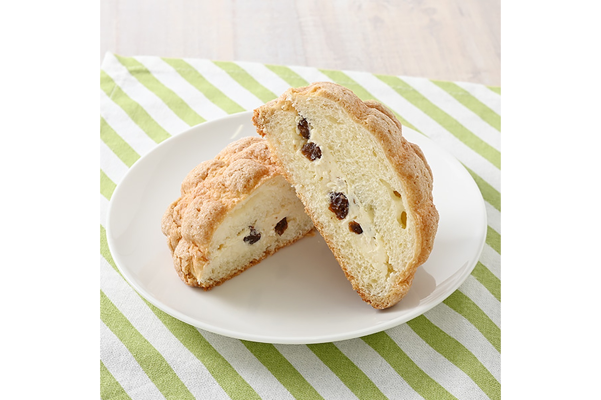 ラムレーズンバターメロンパン