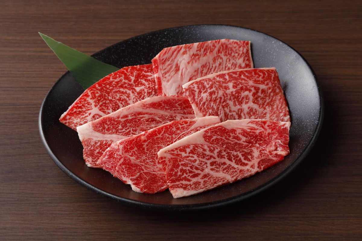 赤身と脂のバランスがよい「黒毛和牛上赤身くらした」