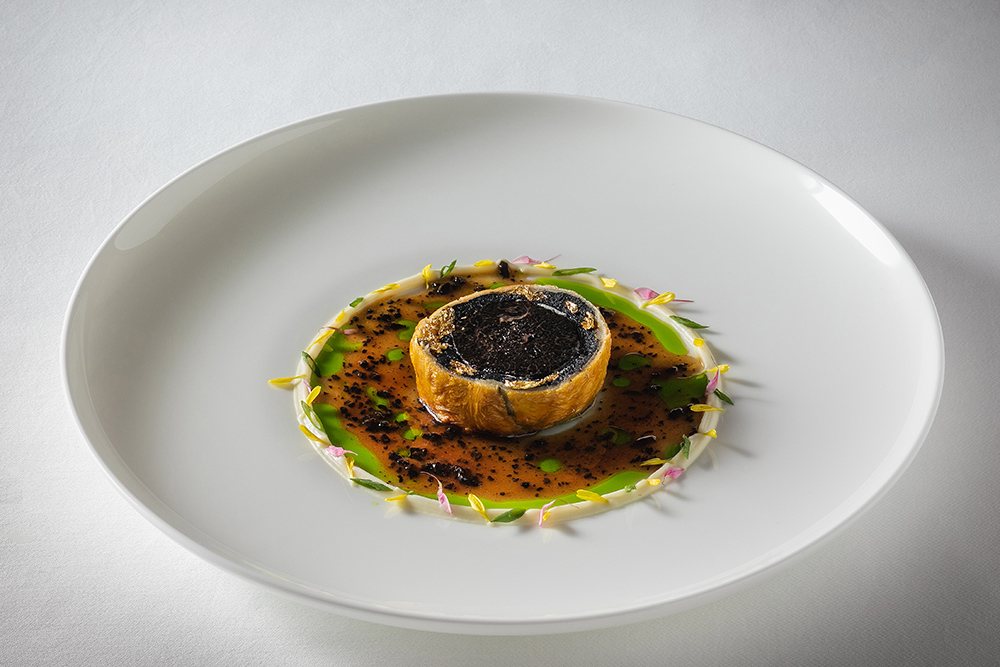 黒トリュフのフィユテ ランスの戴冠式