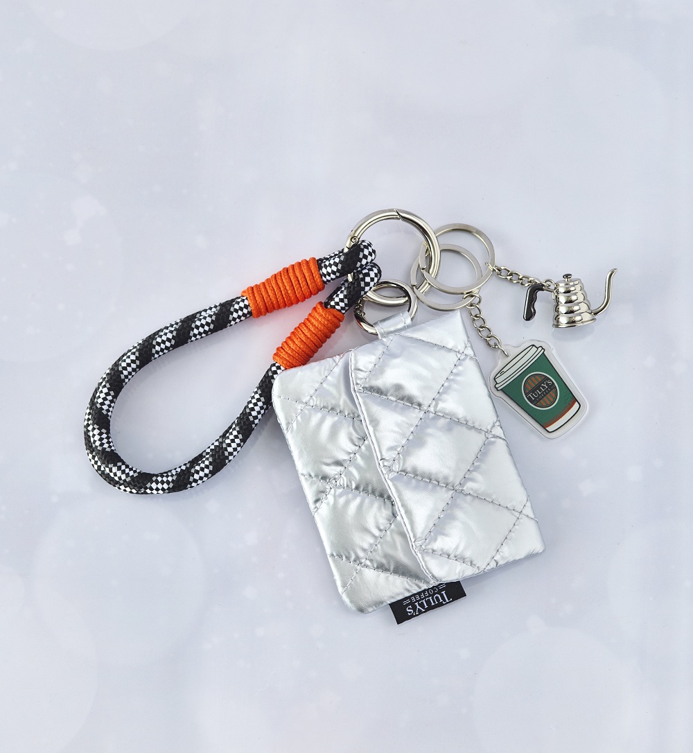 マルチバッグチャーム（3480円）