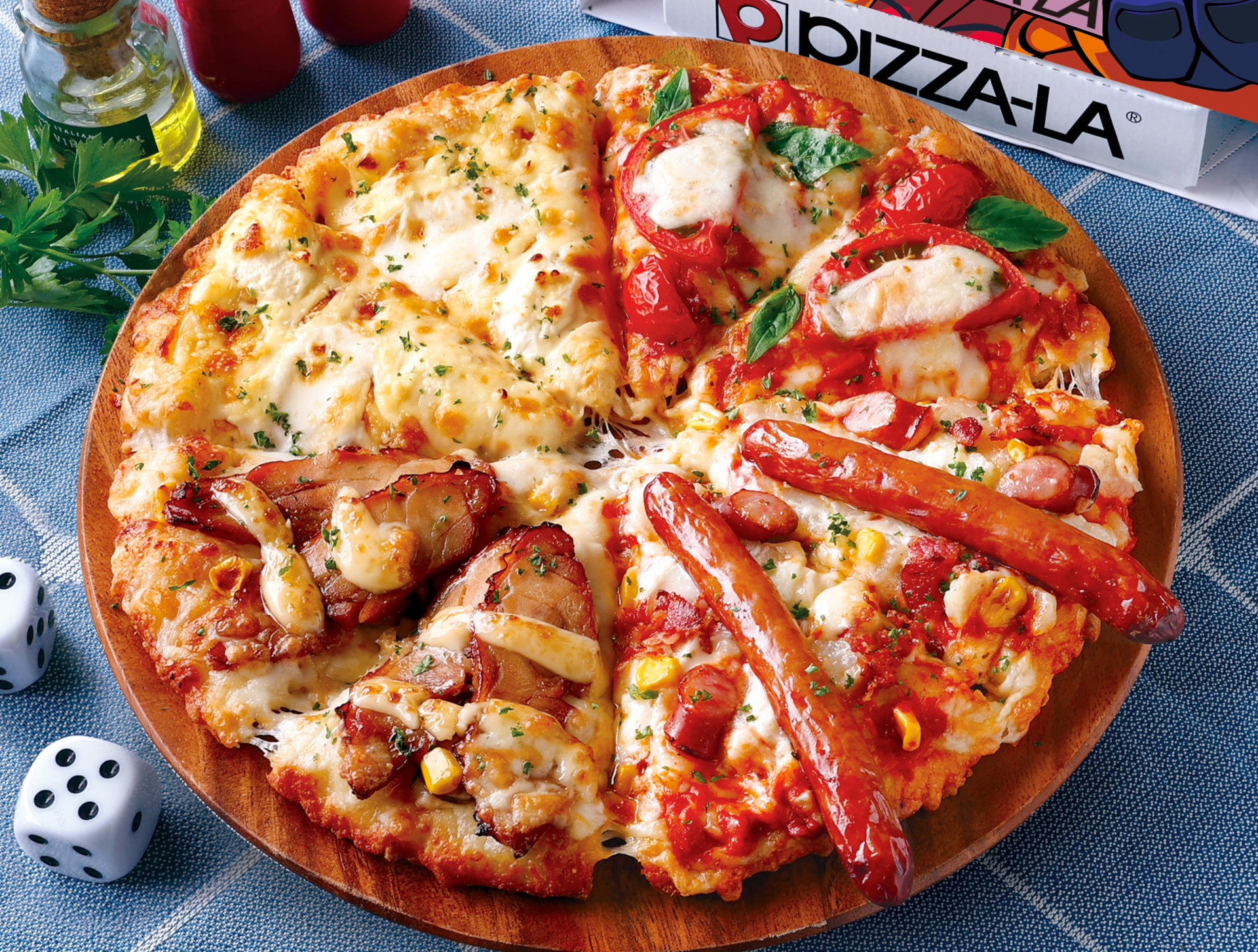 「キングボンビーのオレさまクォーター」（Mサイズ2980円～）