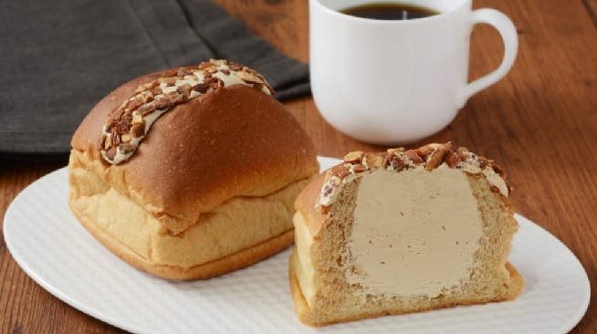 「珈琲ホイップパン」（181円）