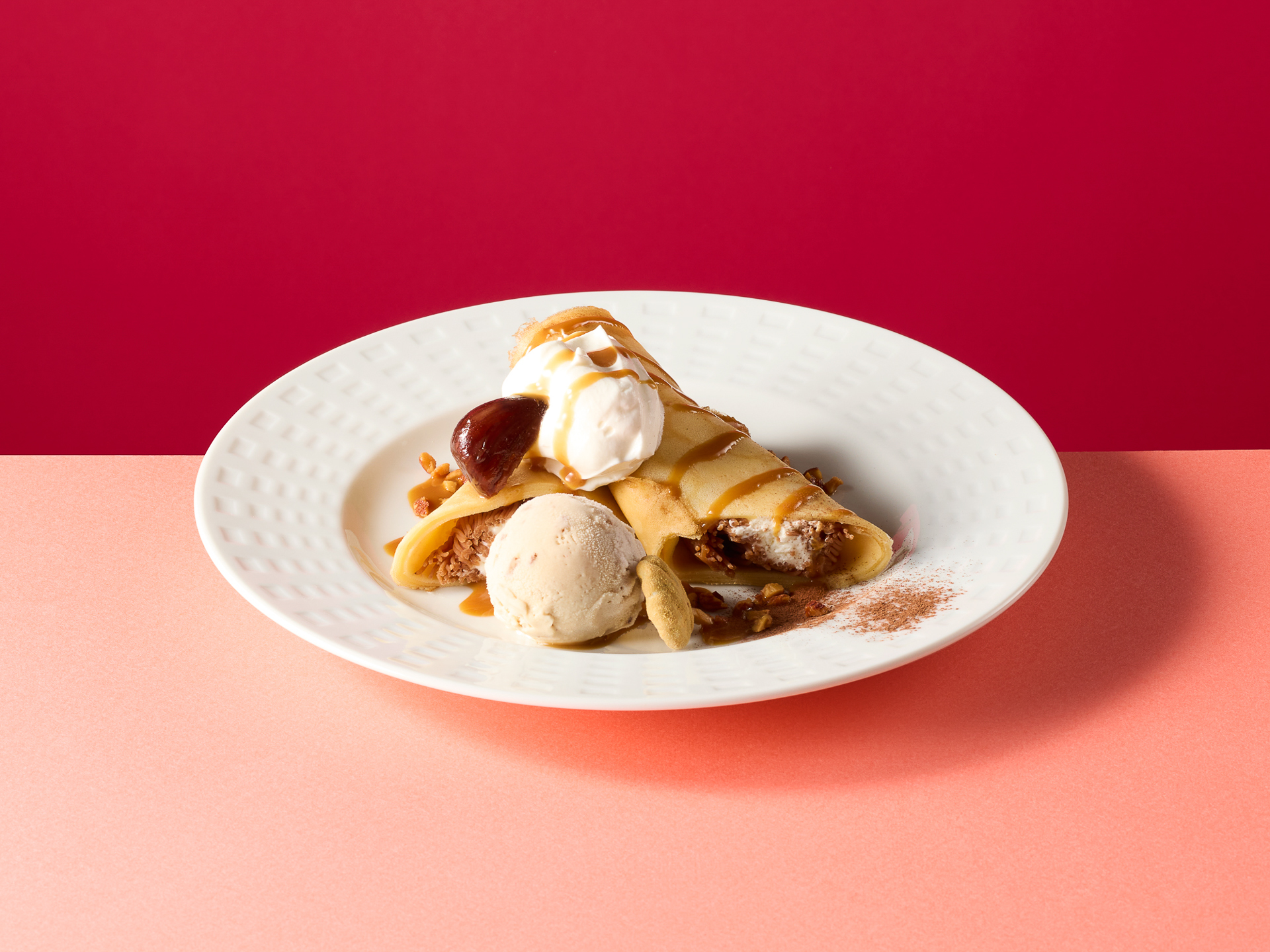 「マロンと塩キャラメルのロールクレープ」（759円）