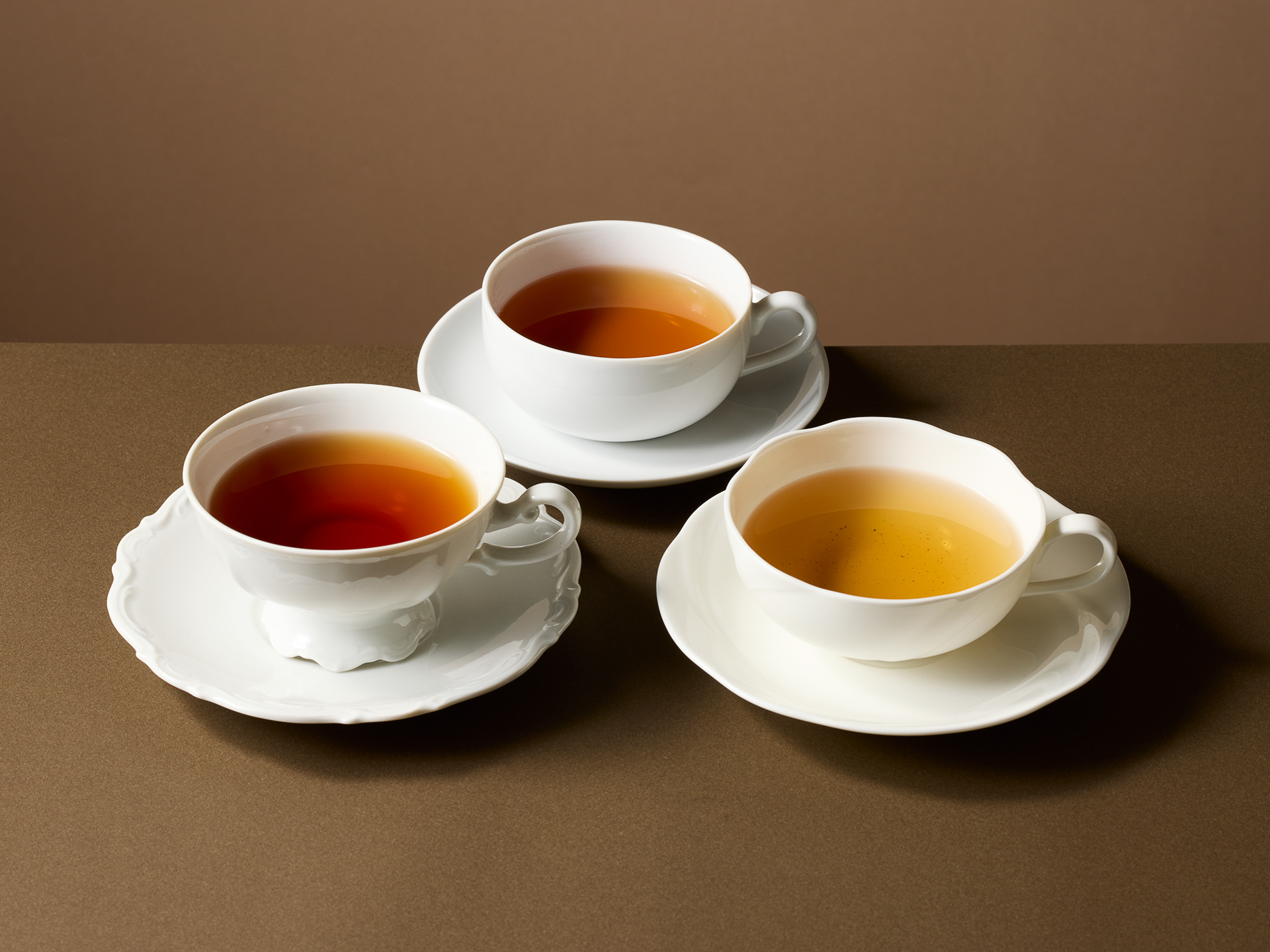 「プレミアム ドリンクバー」（462円）に「ウバ」と「キームン」が加わった