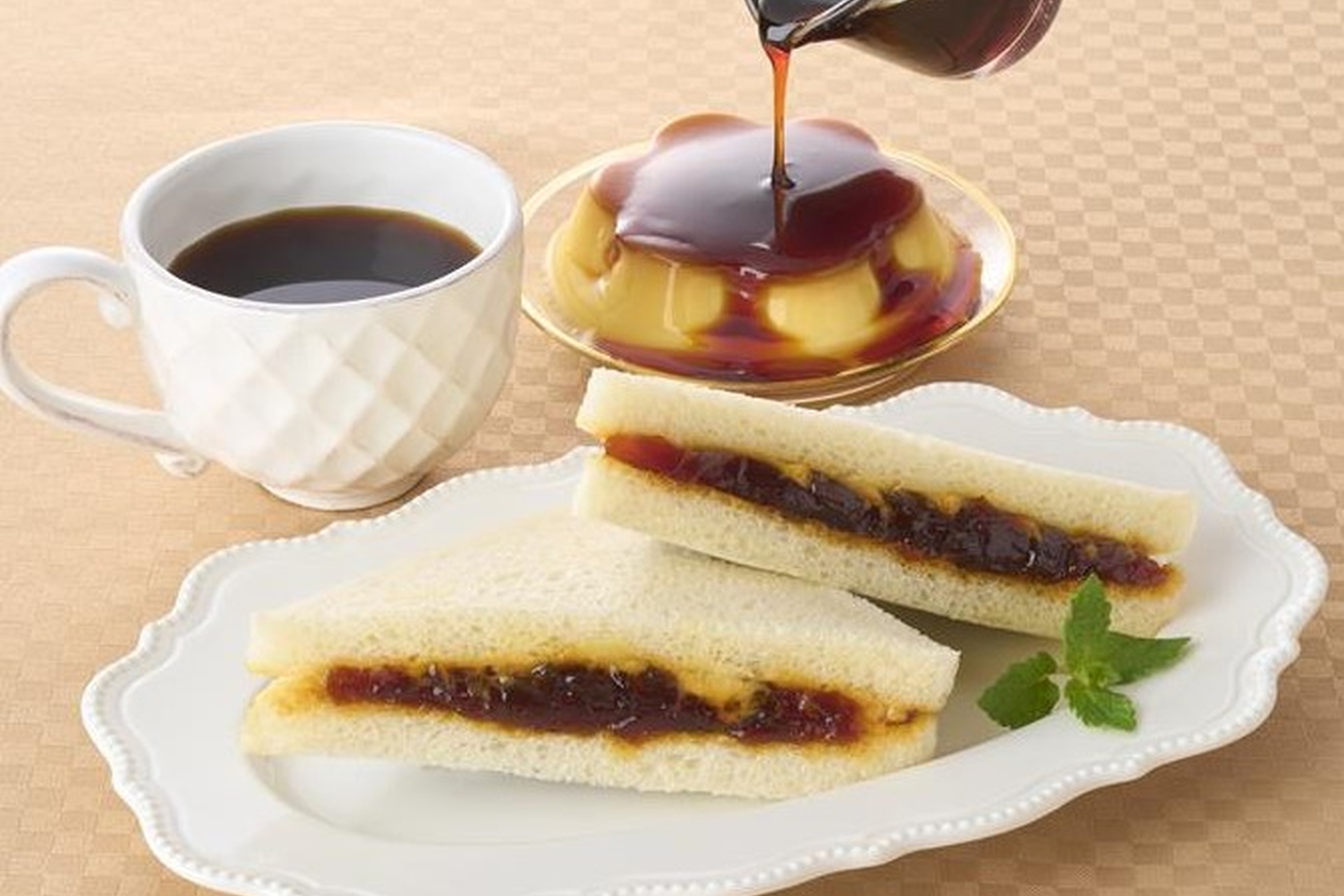 コーヒーや紅茶と合わせれば、至高のカフェタイムに