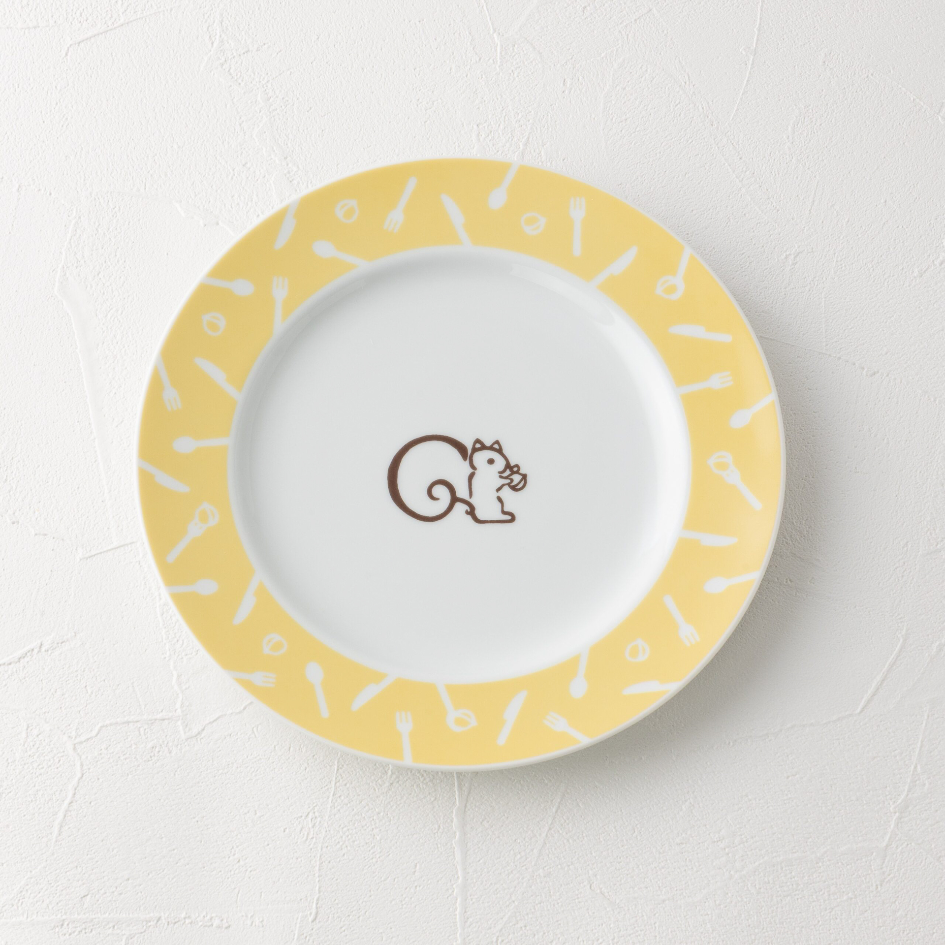「リスくんプレート」約208×20mm（直径×高さ）
