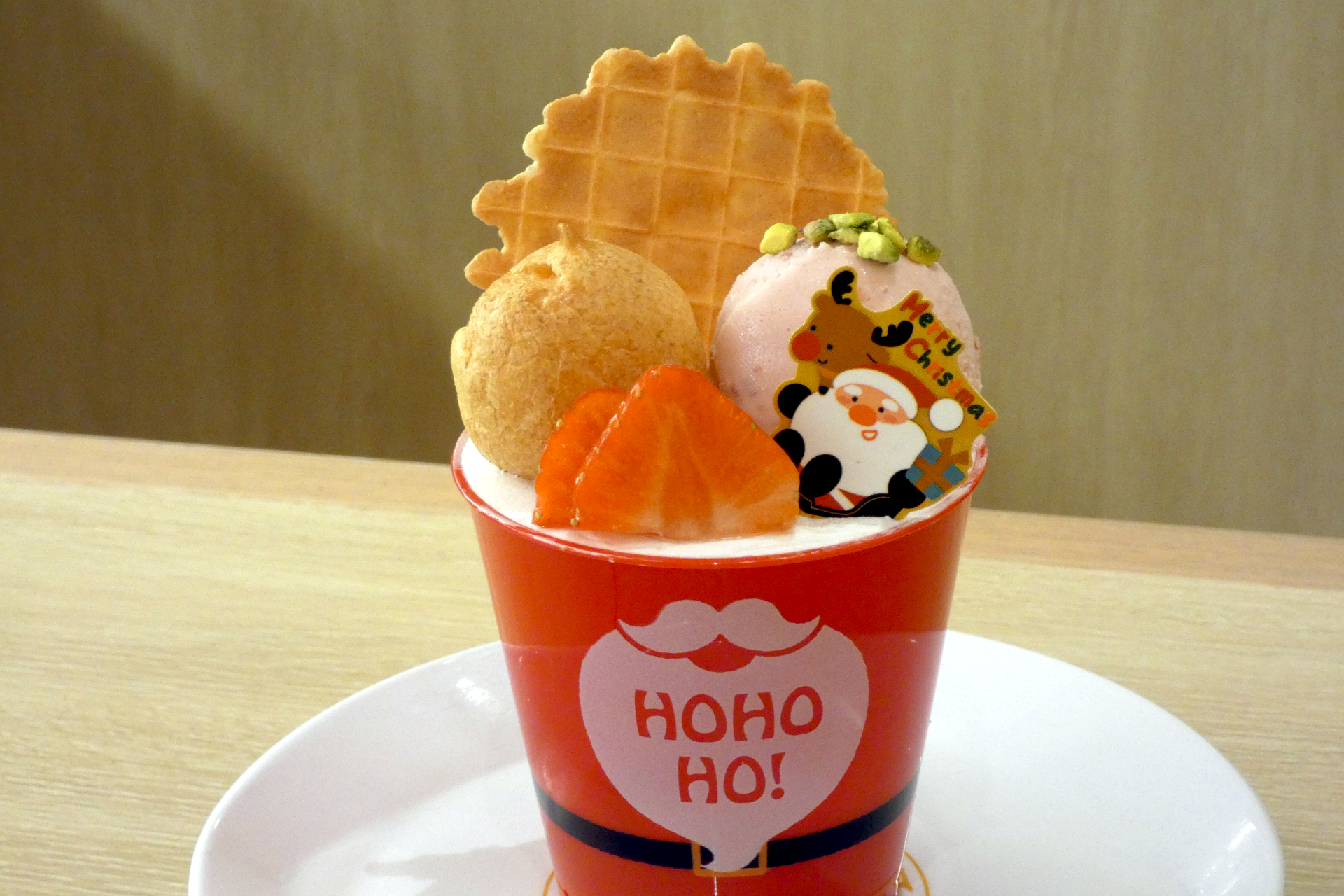 いちごのショートケーキパフェ