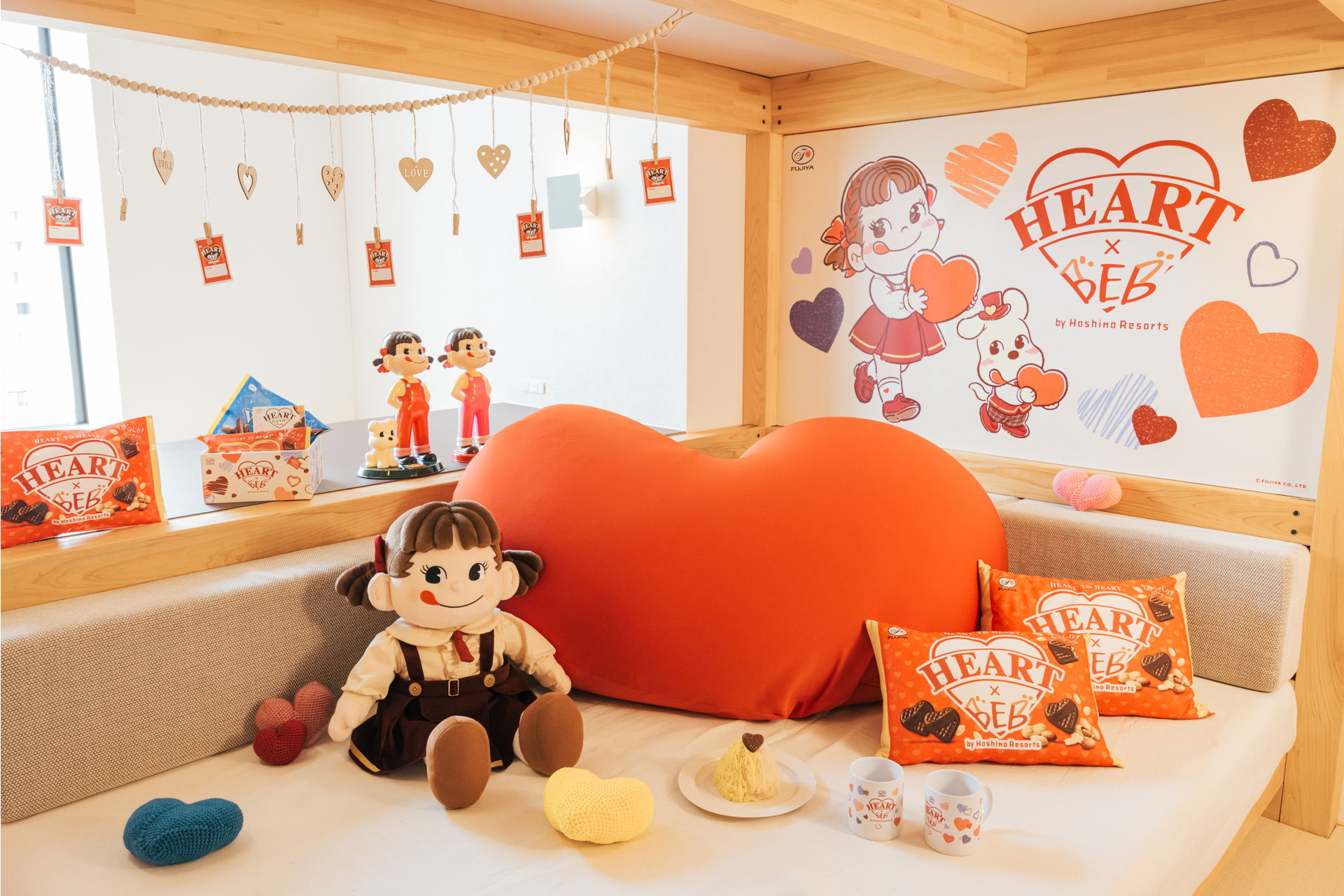 不二家「ハートチョコレート」×「BEB by 星野リゾート」