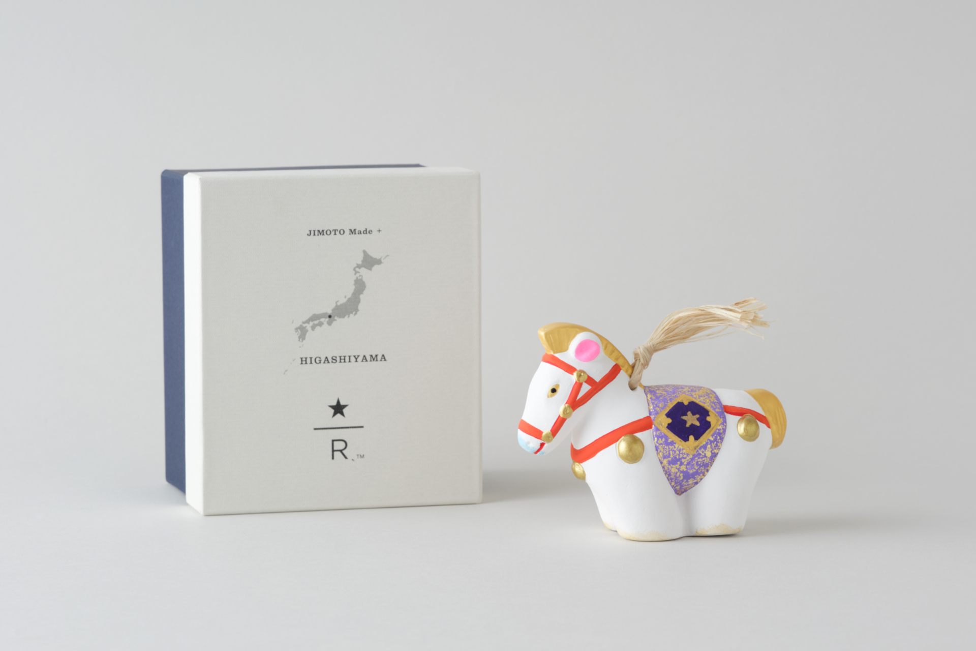 「JIMOTO Made＋ 東山 干支土鈴午白/干支土鈴午黒」（各4900円）