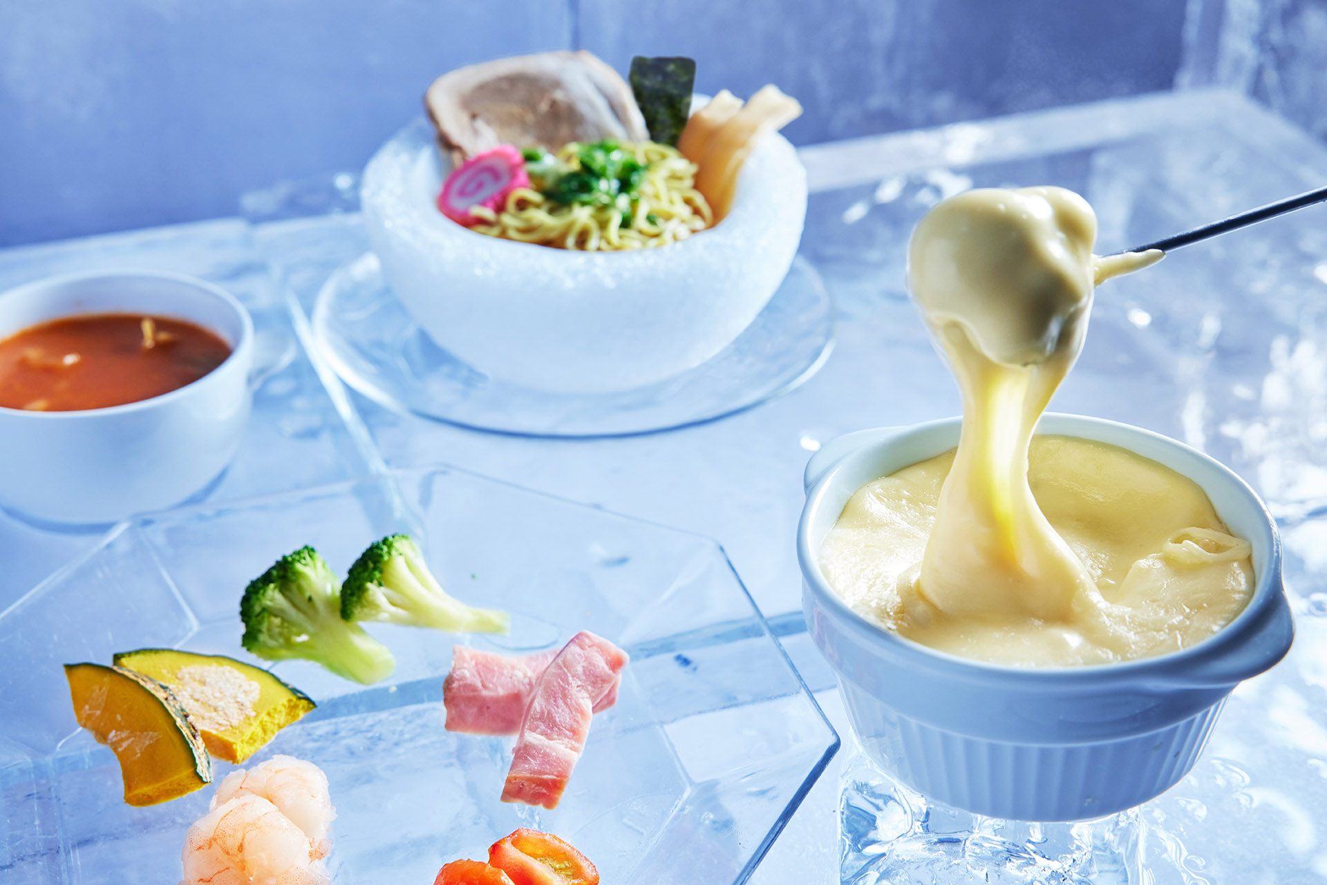アイスヴィレッジならではの食体験ができる「氷のレストラン」