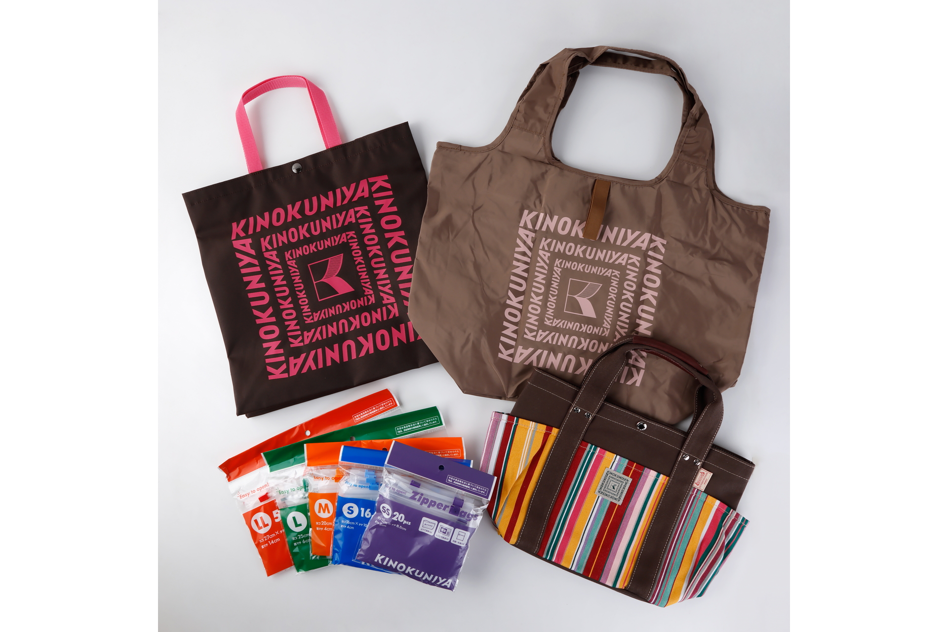 ブラウン（1万3800円）