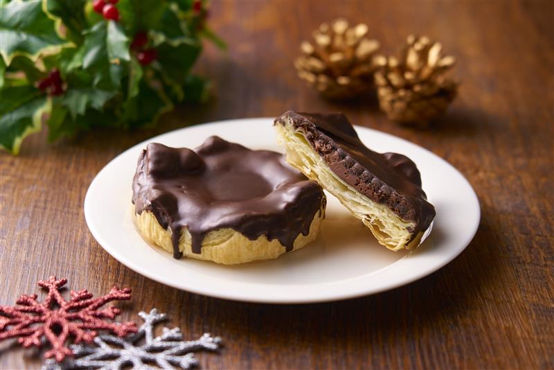 「チョコブラウニーパイ」（203円）