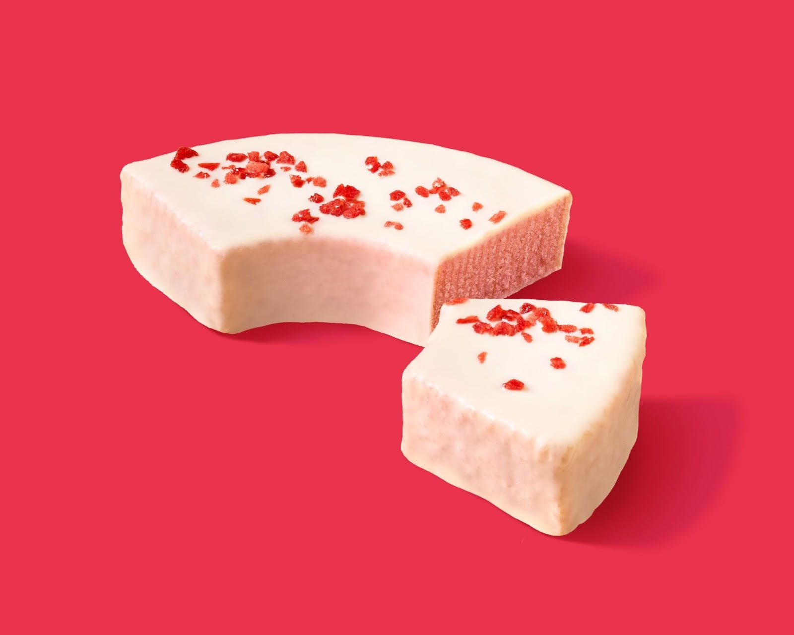 「いちごのバウムクーヘン」（220円）