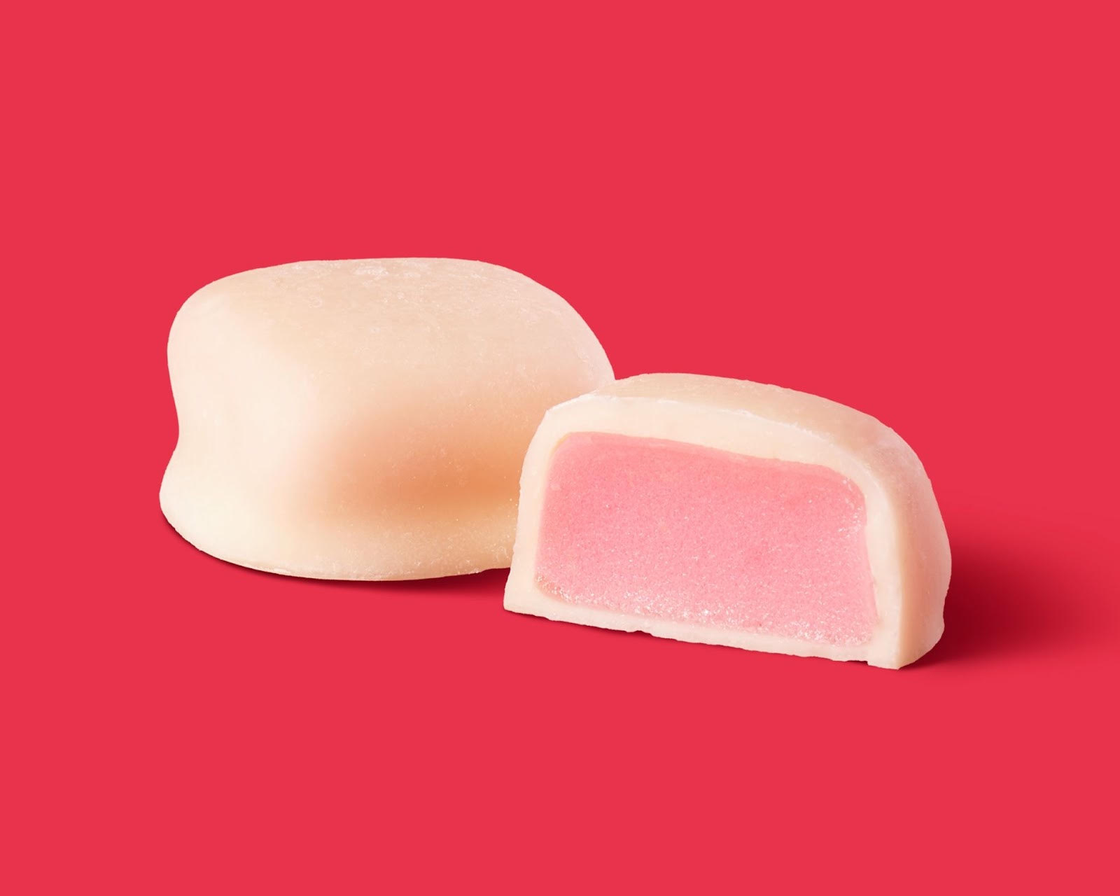 「チョコマシュマロ風グミ いちご味」（250円）