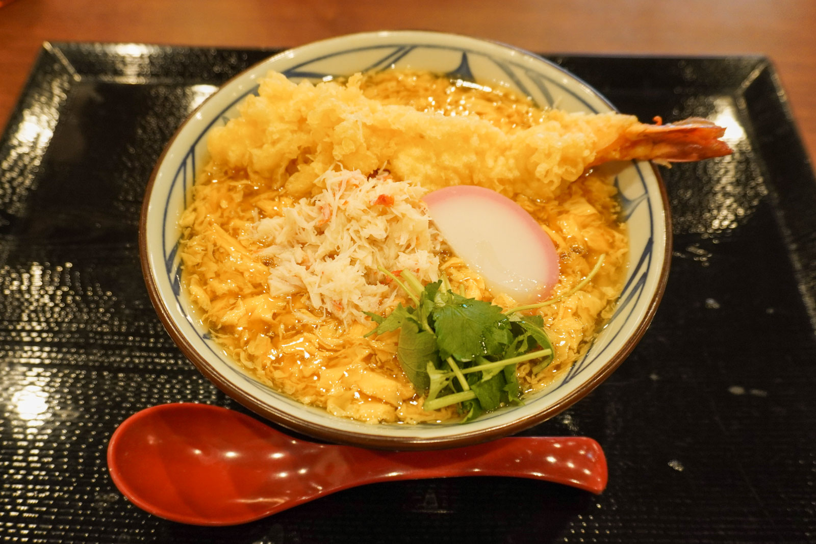 試食で提供された「大海老天本ずわい蟹の玉子あんかけうどん」