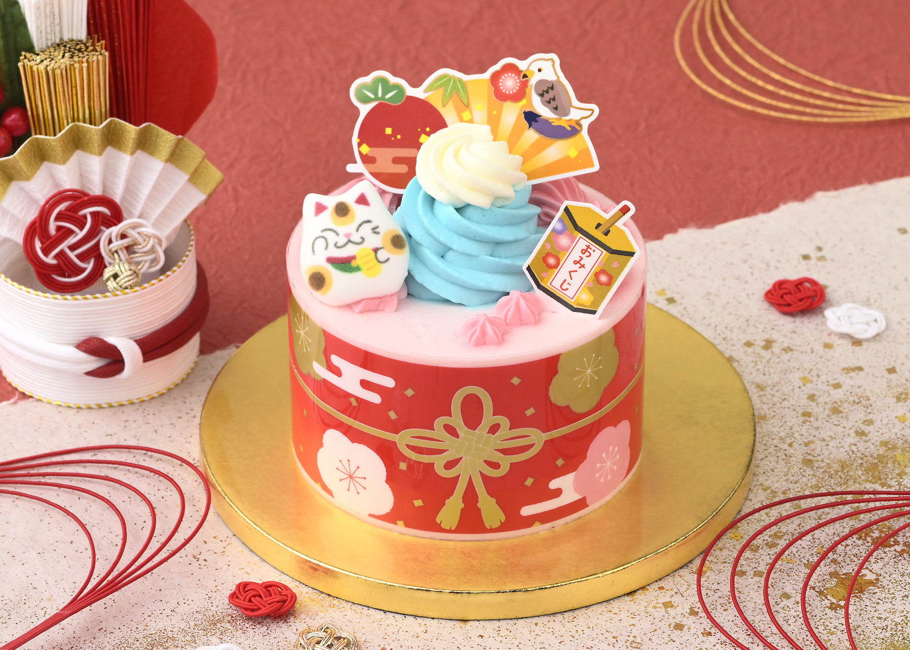 「おみくじ付き初夢ケーキ」（810円）