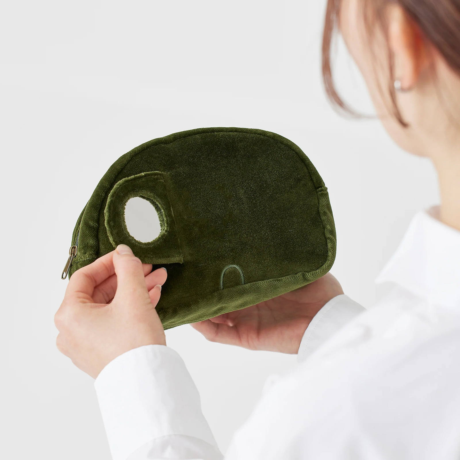 おかげ庵ソファー柄どむぞうくんポーチ