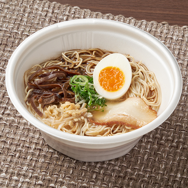 「味千拉麺監修 とんこつラーメン（黒マー油入り）」