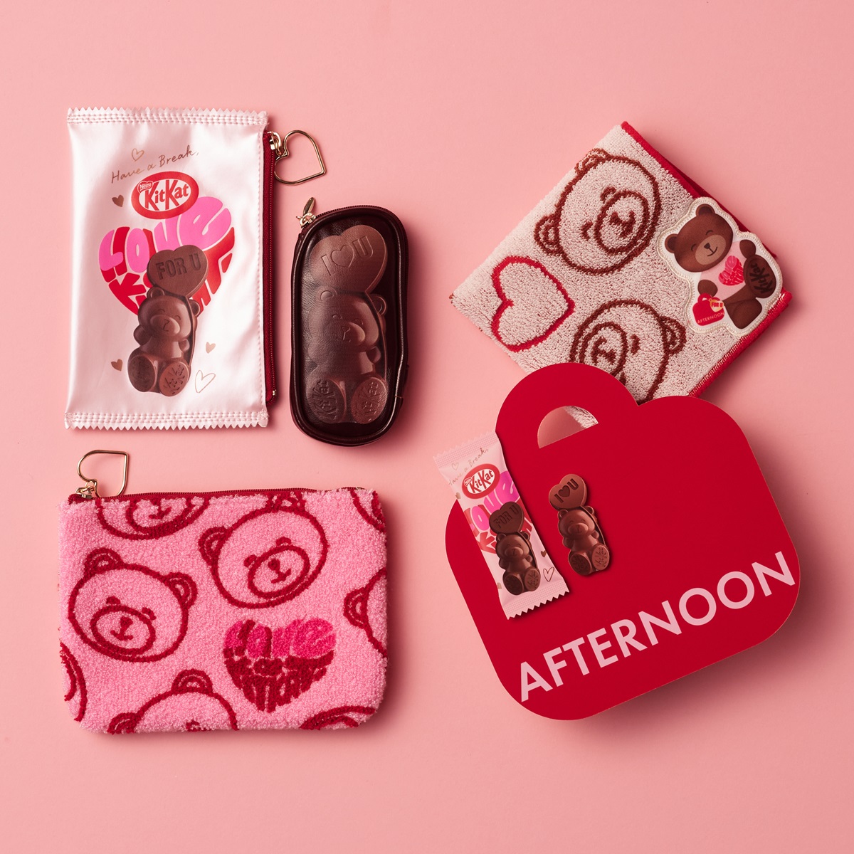 パッケージポーチ 2個セット2640円、ミニフラットポーチ2200円、ジャカードミニタオル990円、モバイルステッカーセット1100円