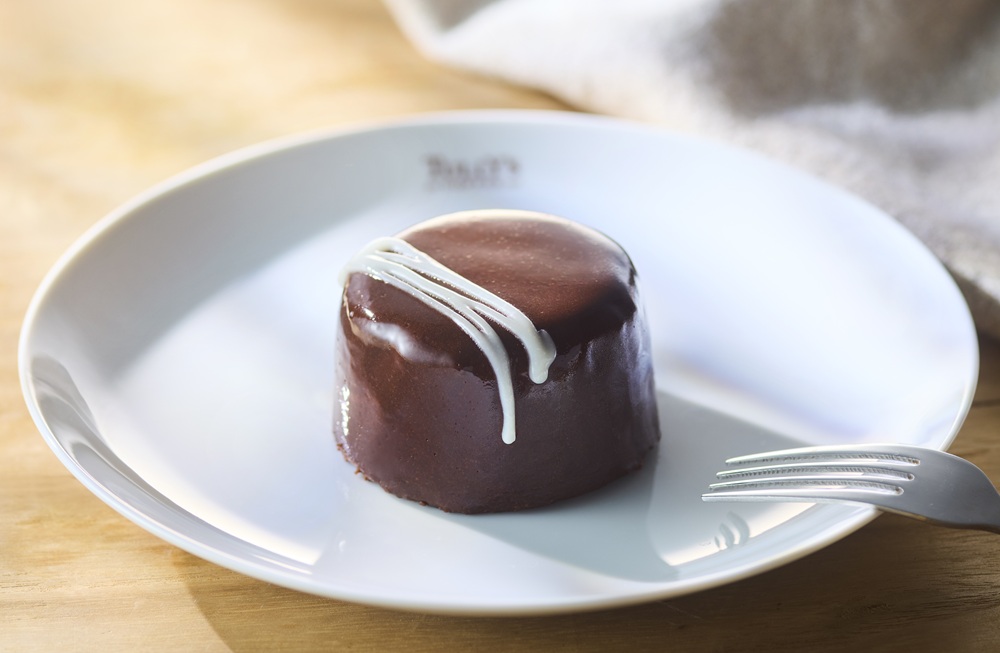 「ザッハトルテ」（単品 560円、セット 930円～）