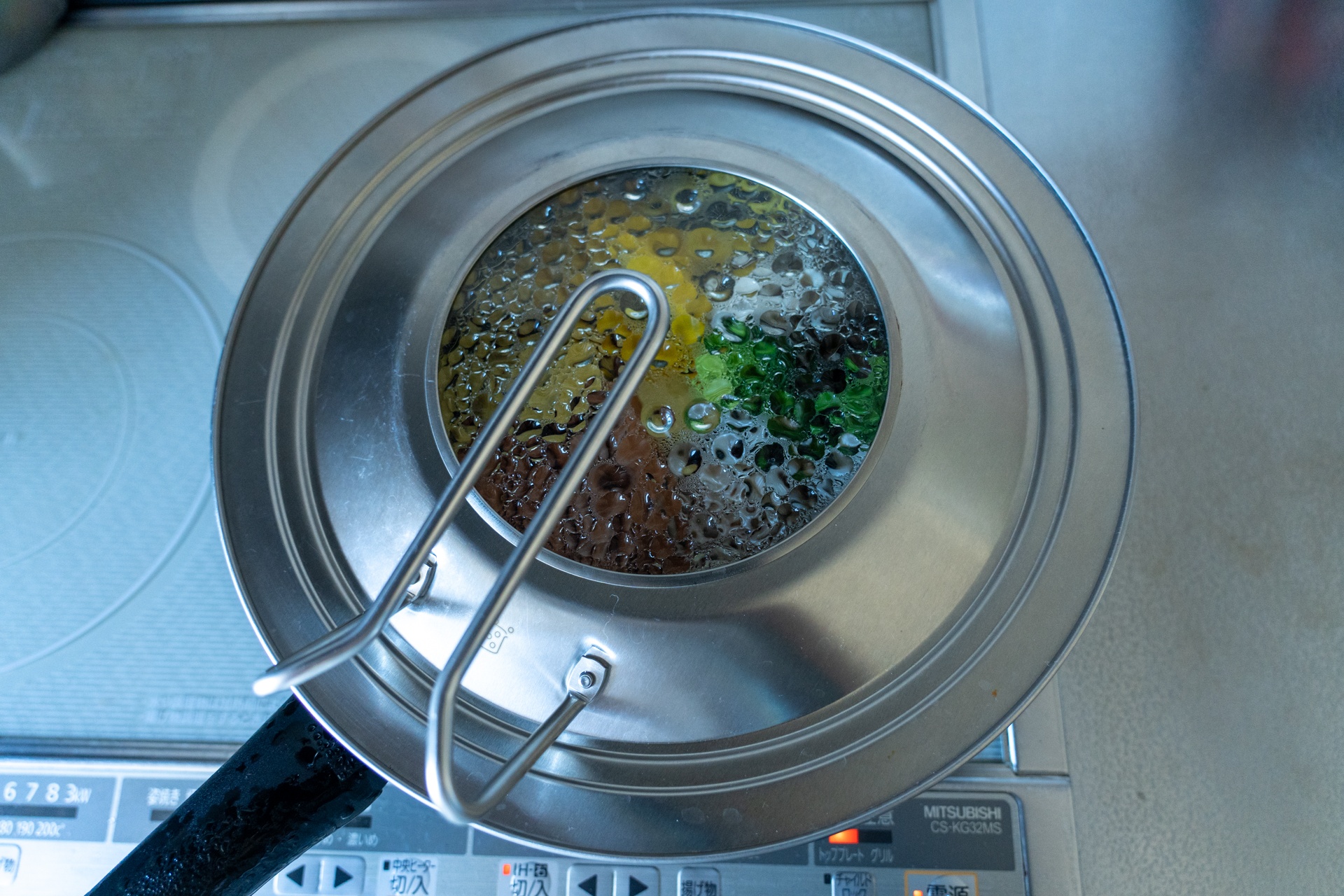 フタをして10分ほどで蒸し上がりました～！