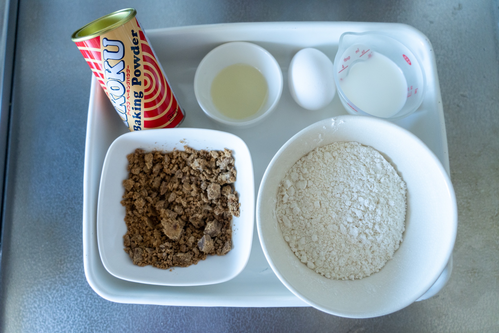 昔懐かしい黒糖蒸しパンの材料